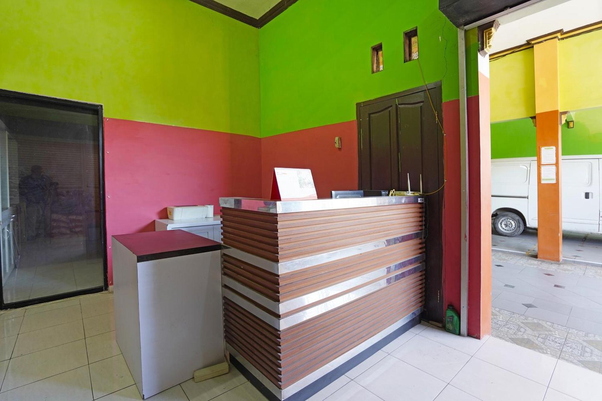 Oyo 91583 D'Cost Green Syariah سورابايا المظهر الخارجي الصورة