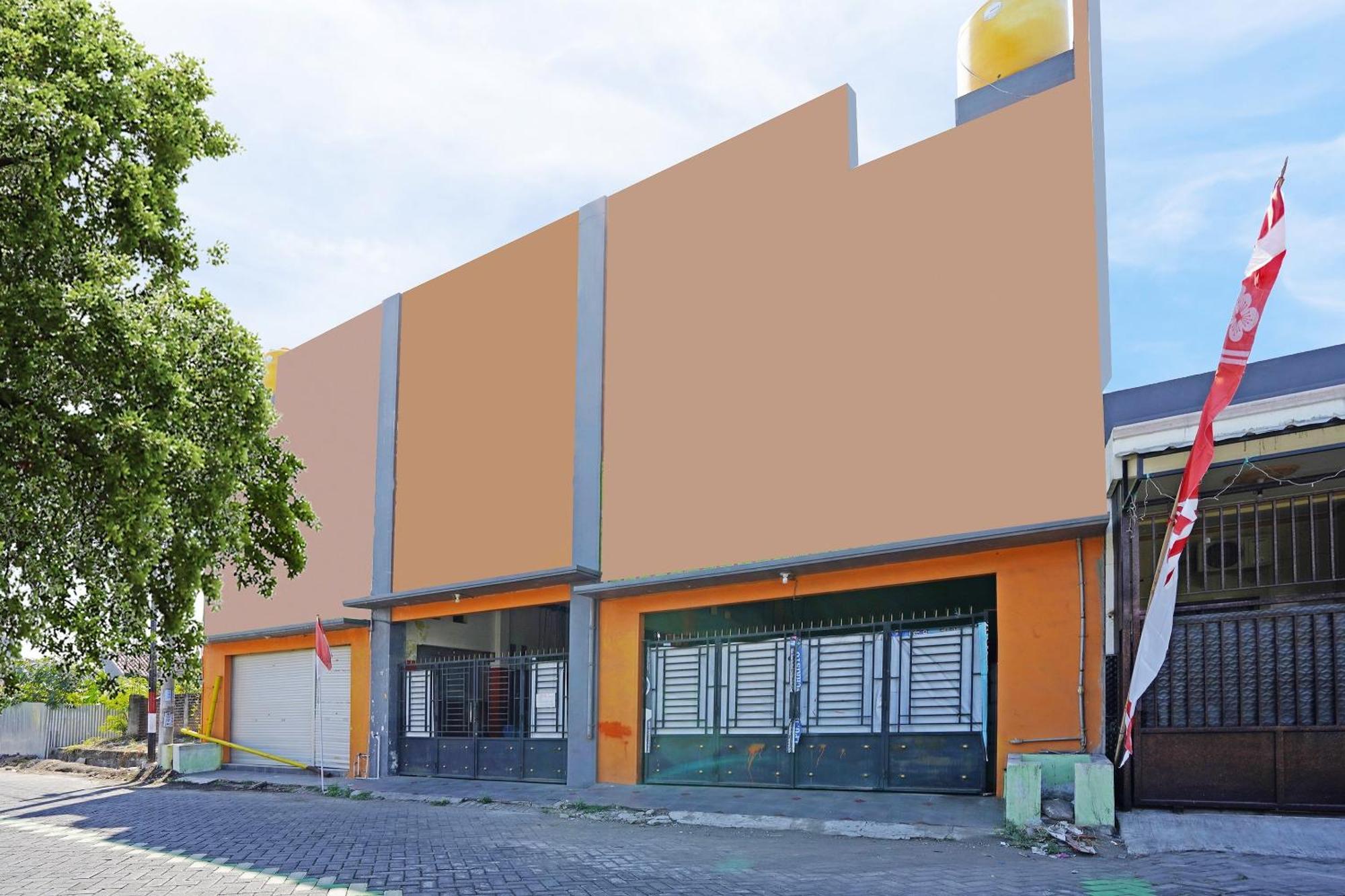 Oyo 91583 D'Cost Green Syariah سورابايا المظهر الخارجي الصورة